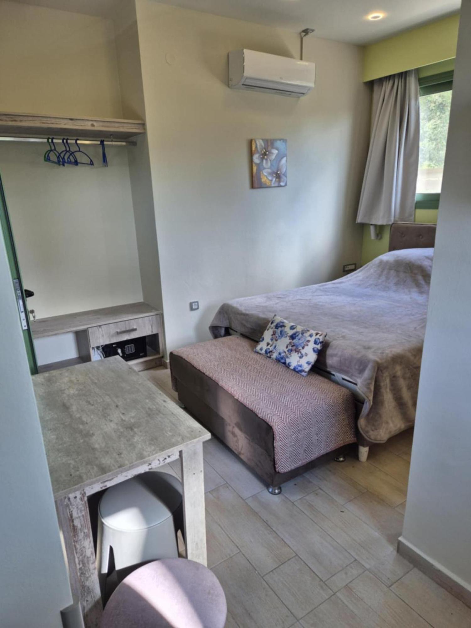 Tzogias Apartments Nonna Studio 라시 외부 사진
