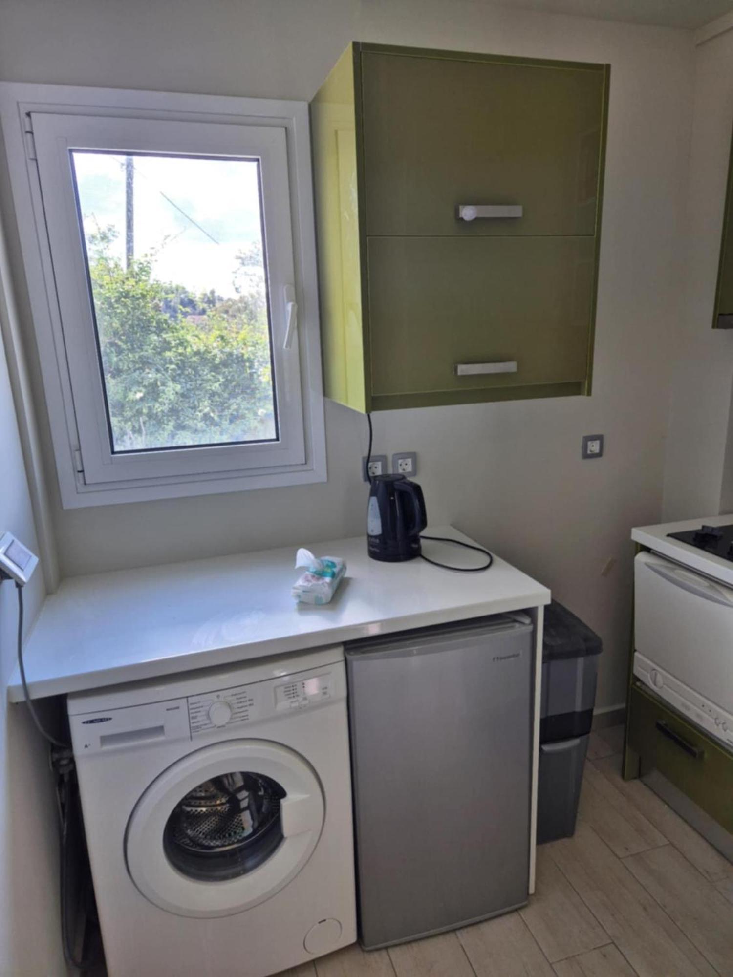 Tzogias Apartments Nonna Studio 라시 외부 사진